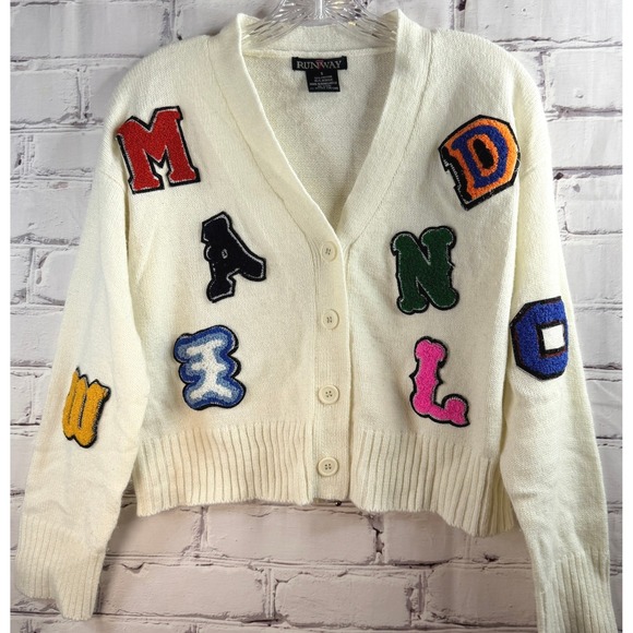 Cropped Cream V-Neck Cardigan Sweater Small Preppy Letter Patches Light Academia - Picture 9 of 9